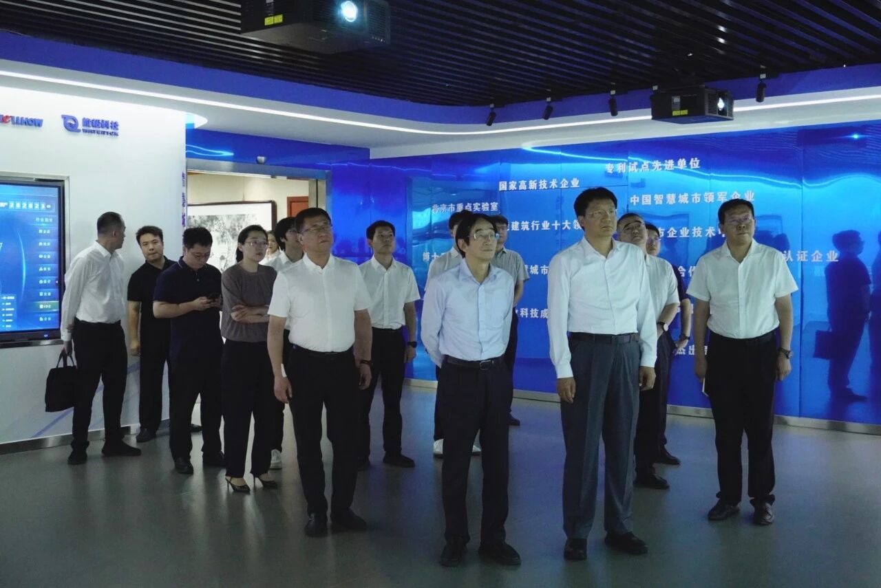 南昌市委副书记、市长高世文调研DB真人旗舰—以AI赋能韧性城市建设情况